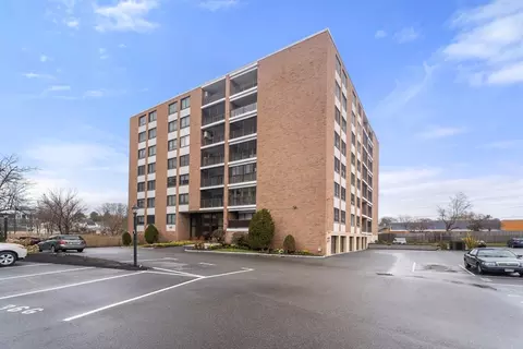 49 Melrose St #4E, Melrose, MA 02176