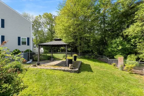 Exterior - 11 Beechtree Cir, Wakefield, MA 01880 photo 4 of 7