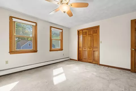 Bedroom - 11 Beechtree Cir, Wakefield, MA 01880 photo 6 of 6