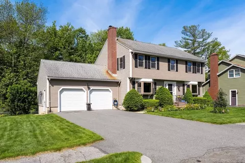 Exterior - 11 Beechtree Cir, Wakefield, MA 01880 photo 2 of 7