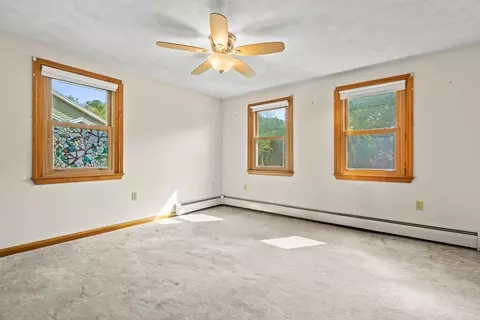 Bedroom - 11 Beechtree Cir, Wakefield, MA 01880 photo 5 of 6