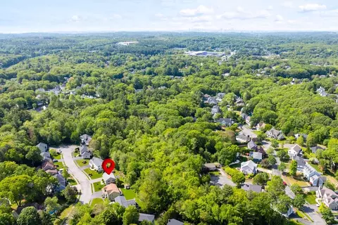 View/Area - 11 Beechtree Cir, Wakefield, MA 01880 photo 4 of 6