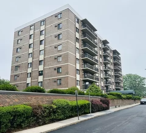 10 Williams #39, Watertown, MA 02472