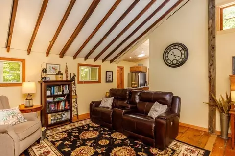 Living - 1 King Rd, Phillipston, MA 01331 photo 2 of 2
