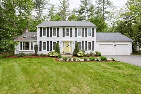 65 Hayden Woods, Wrentham, MA 02093