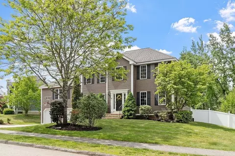 43 Blair Dr, Holden, MA 01520