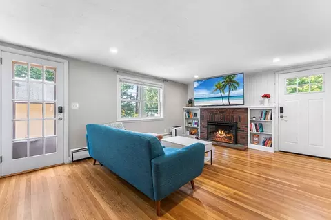 19 Sprague St, Dedham, MA 02026 photo 2