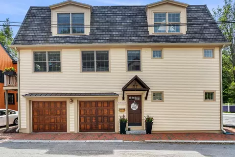 37 2 Federal St # -1, Newburyport, MA 01950