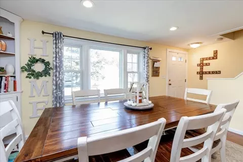 34 Roosevelt Ave, Danvers, MA 01923 photo 5