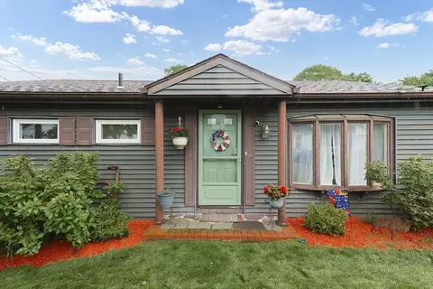 51 Grant St, Milford, MA 01757