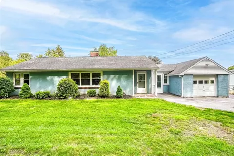 110 Bethany Rd, Framingham, MA 01702