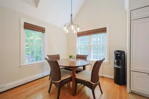 Dining - 786 E Washington St, Hanson, MA 02341 photo 1 of 4