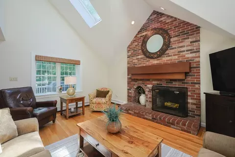 Living - 786 E Washington St, Hanson, MA 02341 photo 2 of 4