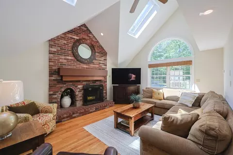 Living - 786 E Washington St, Hanson, MA 02341 photo 1 of 4