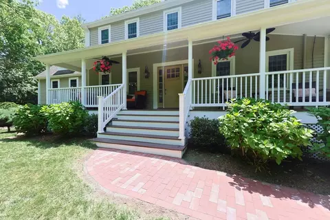 Exterior - 786 E Washington St, Hanson, MA 02341 photo 1 of 11
