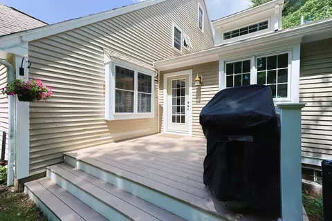 Exterior - 786 E Washington St, Hanson, MA 02341 photo 5 of 11
