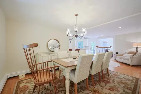 Dining - 786 E Washington St, Hanson, MA 02341 photo 3 of 4