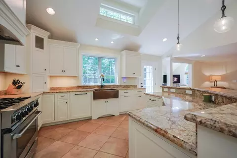 Kitchen - 786 E Washington St, Hanson, MA 02341 photo 3 of 4