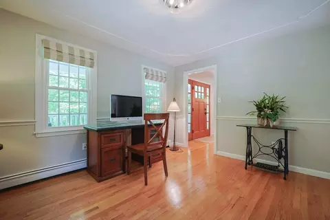 Entry Way - 786 E Washington St, Hanson, MA 02341 photo 1 of 3