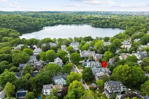 3 Regent Cir #3, Boston, MA 02130