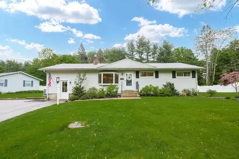 29 Regal St, Holliston, MA 01746