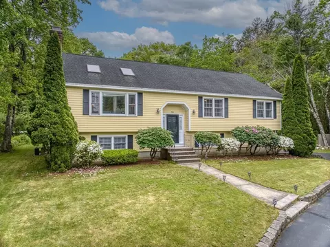 54 Concord Rd, Bedford, MA 01730