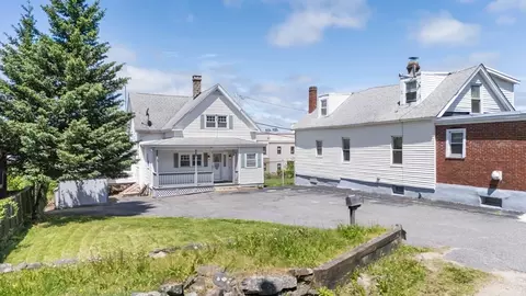 11 Shale St, Worcester, MA 01604 photo 3