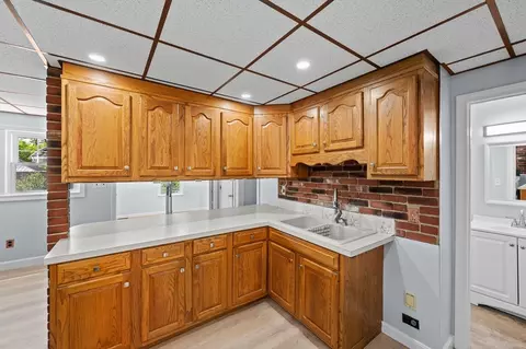 11 Shale St, Worcester, MA 01604 photo 14