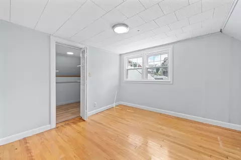 11 Shale St, Worcester, MA 01604 photo 25