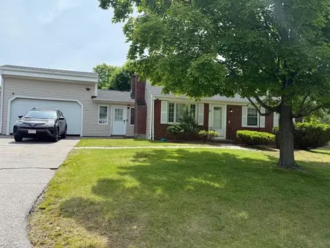 16 Firglade Dr, Attleboro, MA 02703