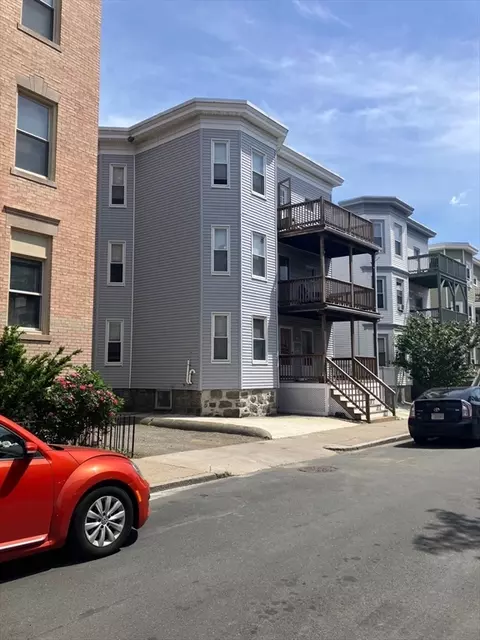 39 Chester St, Boston, MA 02134