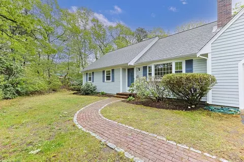 8 Bay Pine Rd, Harwich, MA 02645