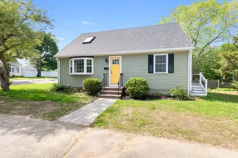22 Kittredge St, Beverly, MA 01915