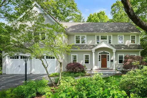 63 Locust Ave, Lexington, MA 02421