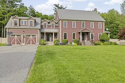 5 Mccue Circle Ln, Abington, MA 02351