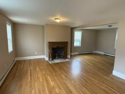 60 Chapin St, Fall River, MA 02724 photo 3