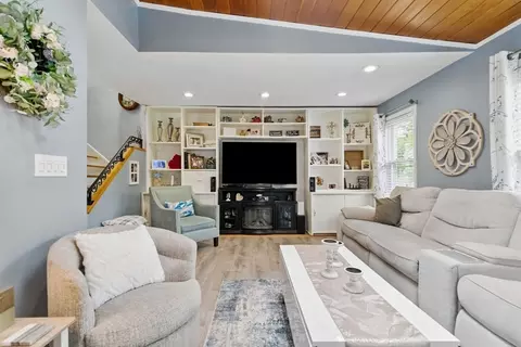 65 Holten St, Danvers, MA 01923 photo 14