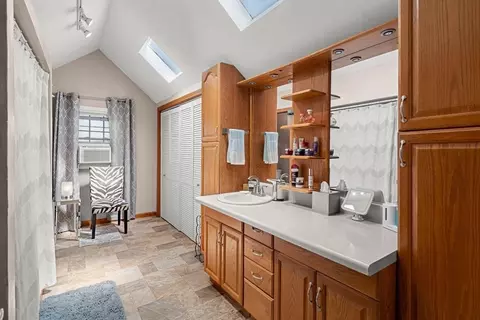 65 Holten St, Danvers, MA 01923 photo 32