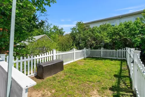 65 Holten St, Danvers, MA 01923 photo 40