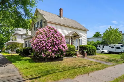 65 Holten St, Danvers, MA 01923 photo 3