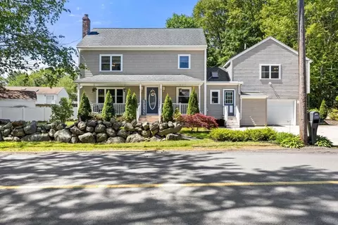 141 Pond St, Holbrook, MA 02343