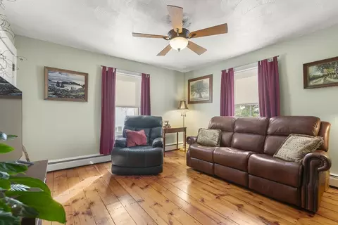 Living - 4 Myrtle Sq, Gloucester, MA 01930 photo 1 of 4