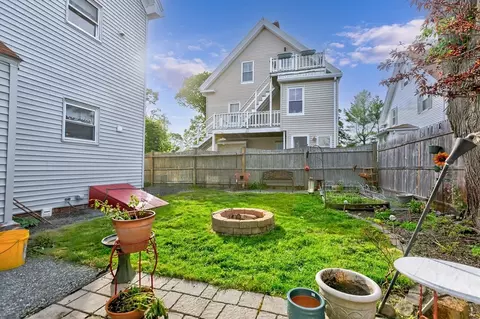 Exterior - 4 Myrtle Sq, Gloucester, MA 01930 photo 3 of 8