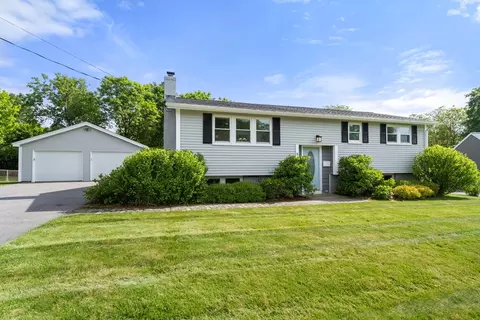 21 Eaton Dr, Hudson, MA 01749