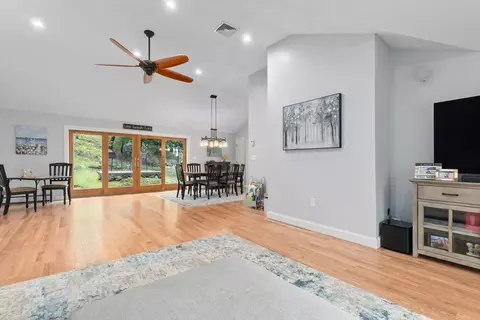 37 Joseph Way, Reading, MA 01867 photo 10