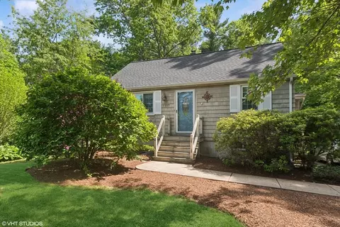157 Hall St, Mansfield, MA 02048