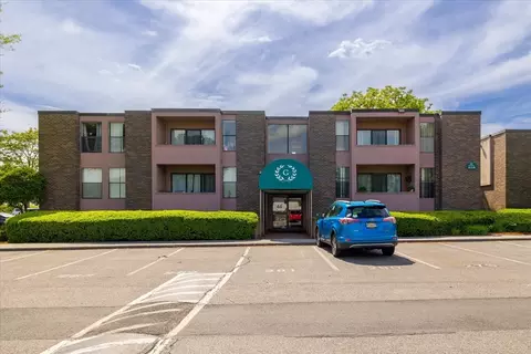 44 Shrewsbury Green Dr #A, Shrewsbury, MA 01545