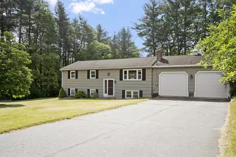 5 Stony Brook Rd, Chelmsford, MA 01863