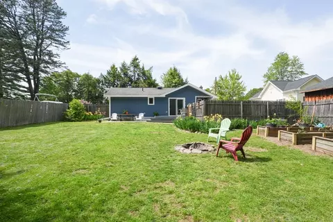 207 Belanger, Southampton, MA 01073