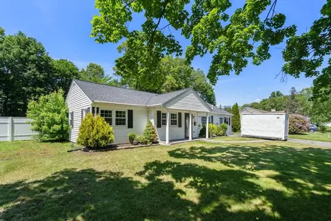 22 Wethersfield Rd, Natick, MA 01760 photo 2
